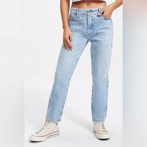 Good American Girlfriend Petite Jeans